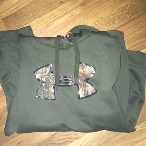 Men’s Under Armour Sweatshirt